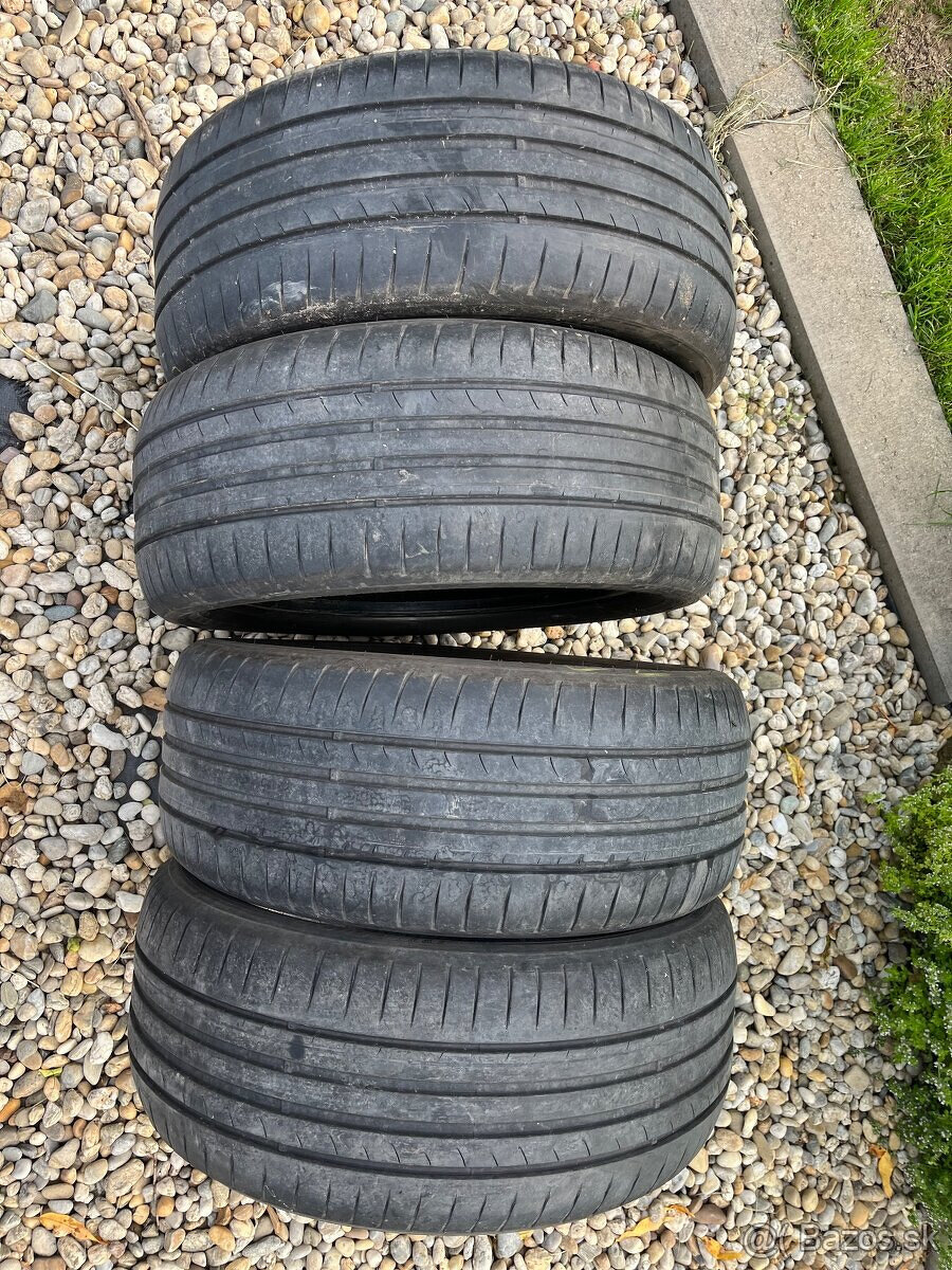 Letne pneu 215/50 R17 Dunlop