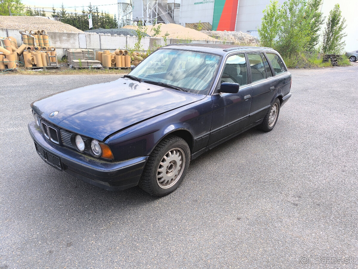 Bmw e34 525ix 141kw veškeré náhradní díly z vozu