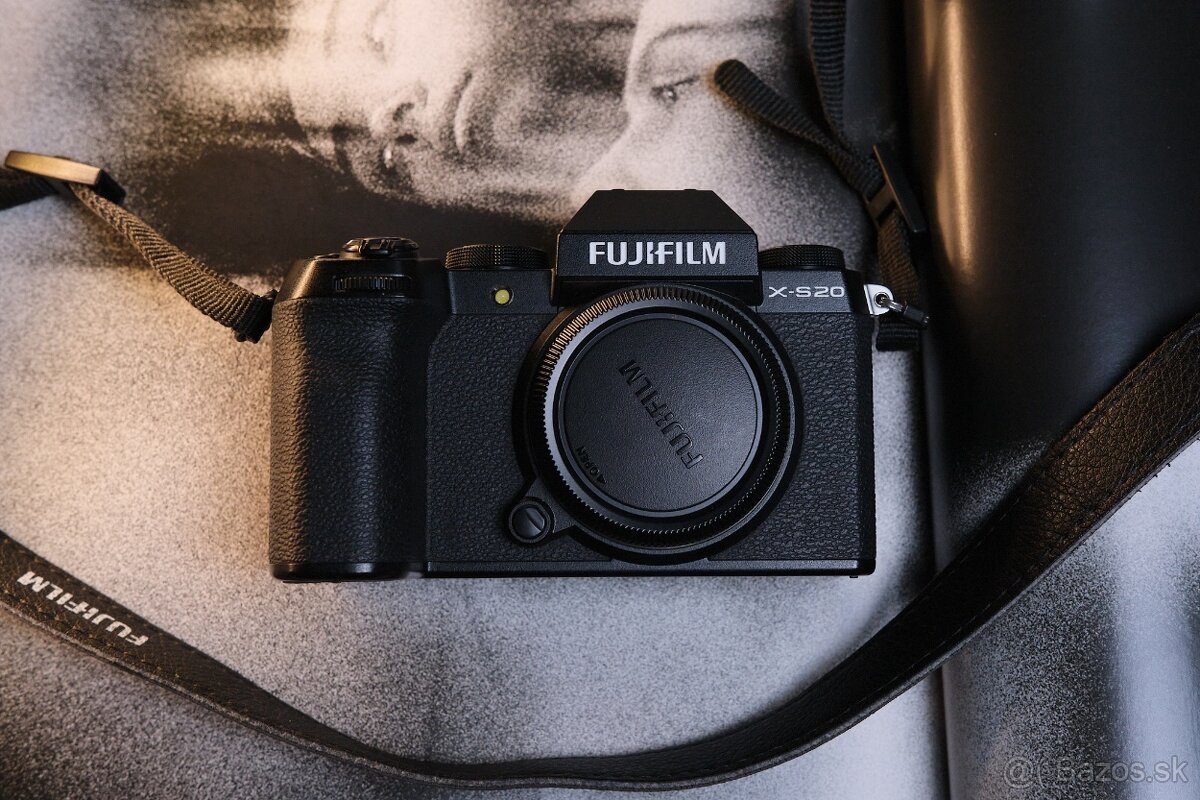 Fujifilm x-s20