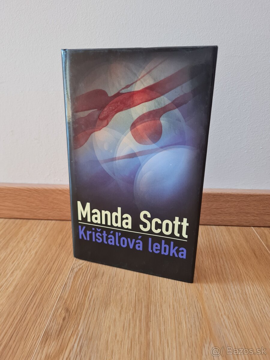 Manda Scottová - Krištáľová lebka