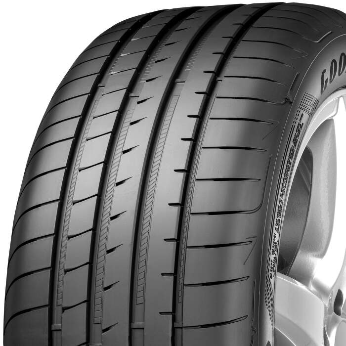 skoro nové pneu Goodyear F1 Asymmetric 5 225/50 R18 95W