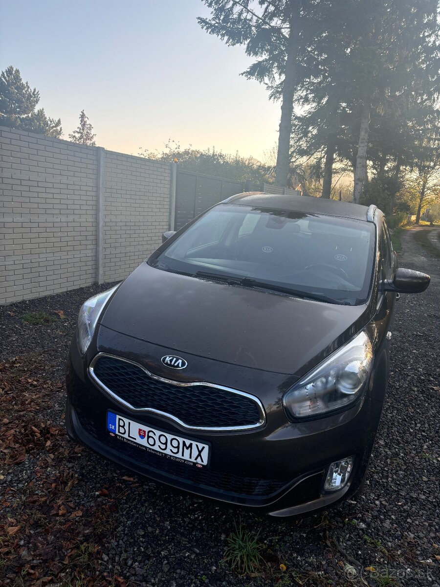 Kia Carens 1.6 benzín