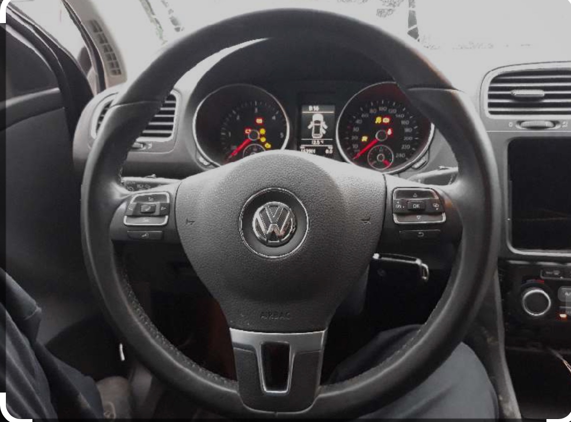 Predam volant golf passat touran