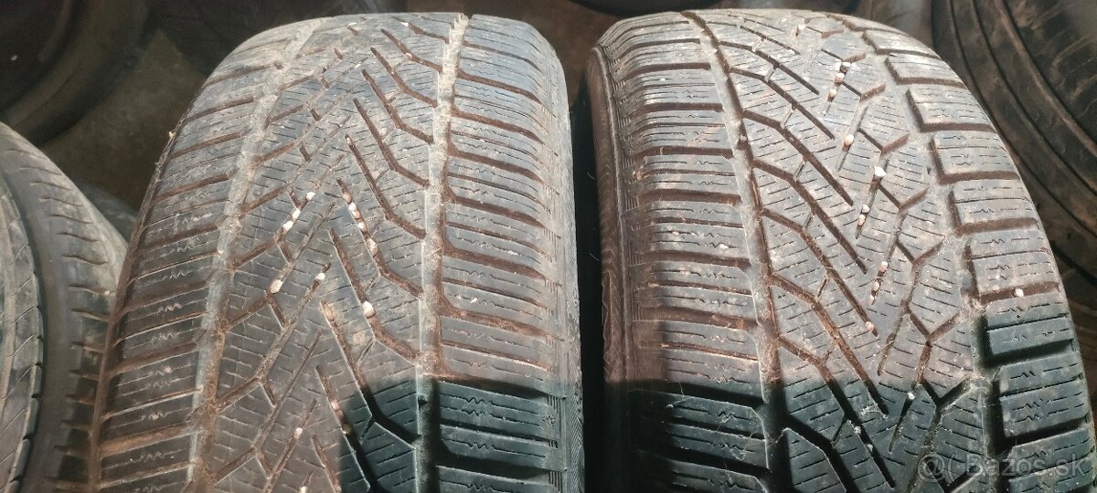 215/55R17 98V