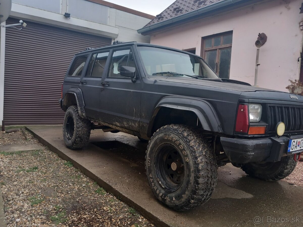 Jeep Cherokee 4.0L