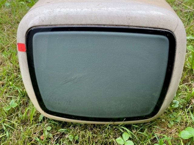 TESLA Mini TV 4156 AB z roku 1975-1977