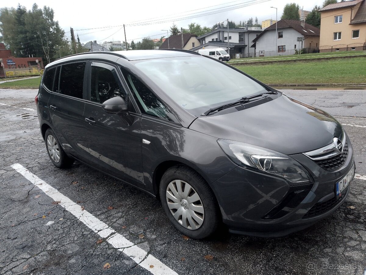 Opel Zafira Tourer 2015