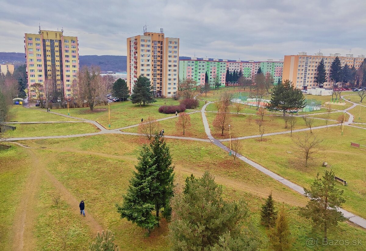 3 izbový byt s balkónom na PREDAJ