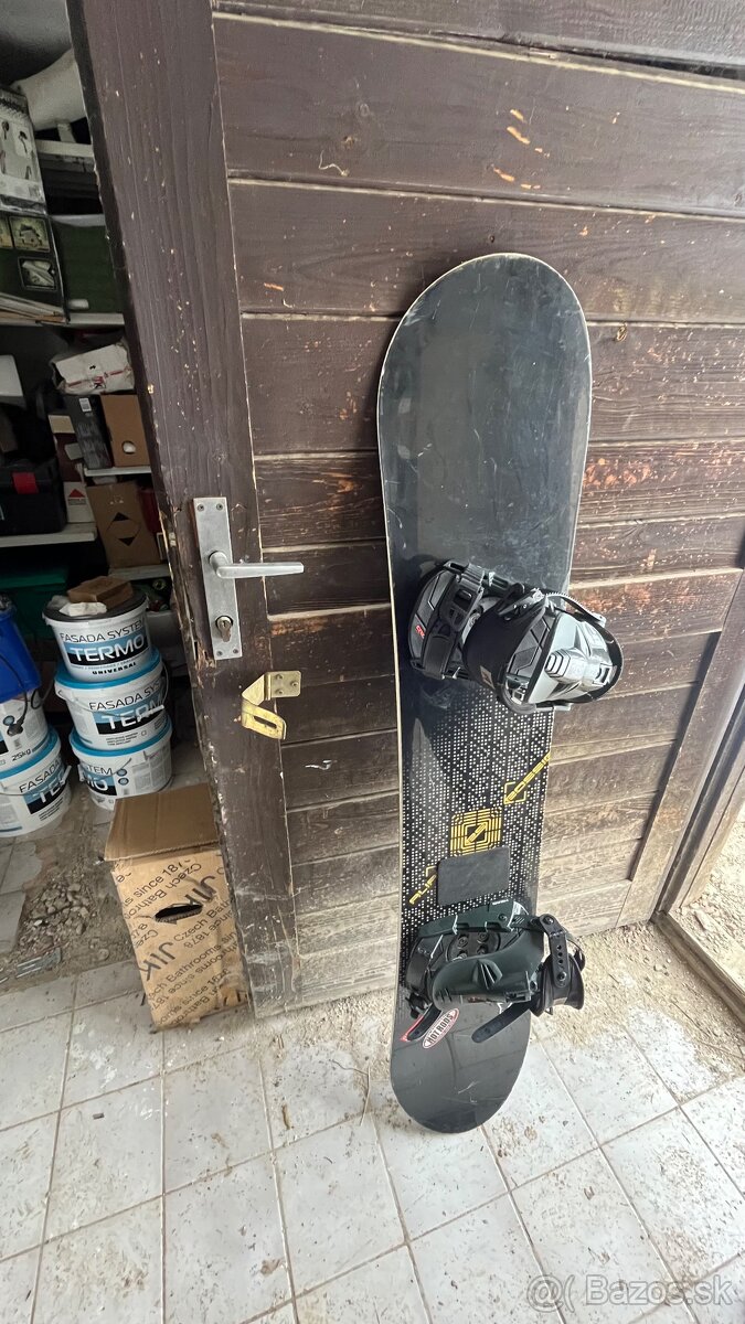 Predám snowboard