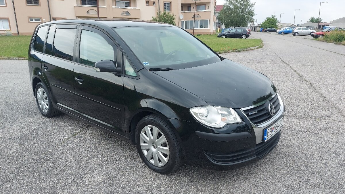 Touran 1,9 tdi, rv 2009, 7.miestne, bez investície