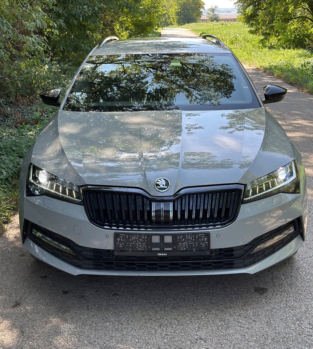 Škoda Superb Sportline Virtual/Matrix/DCC/čierny strop