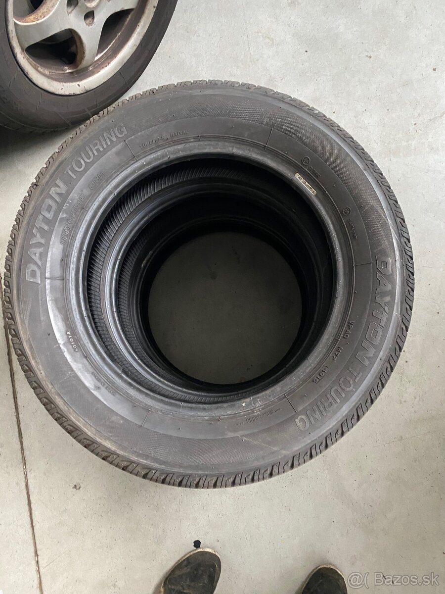 Predám pneu Dayton 185/65 R15