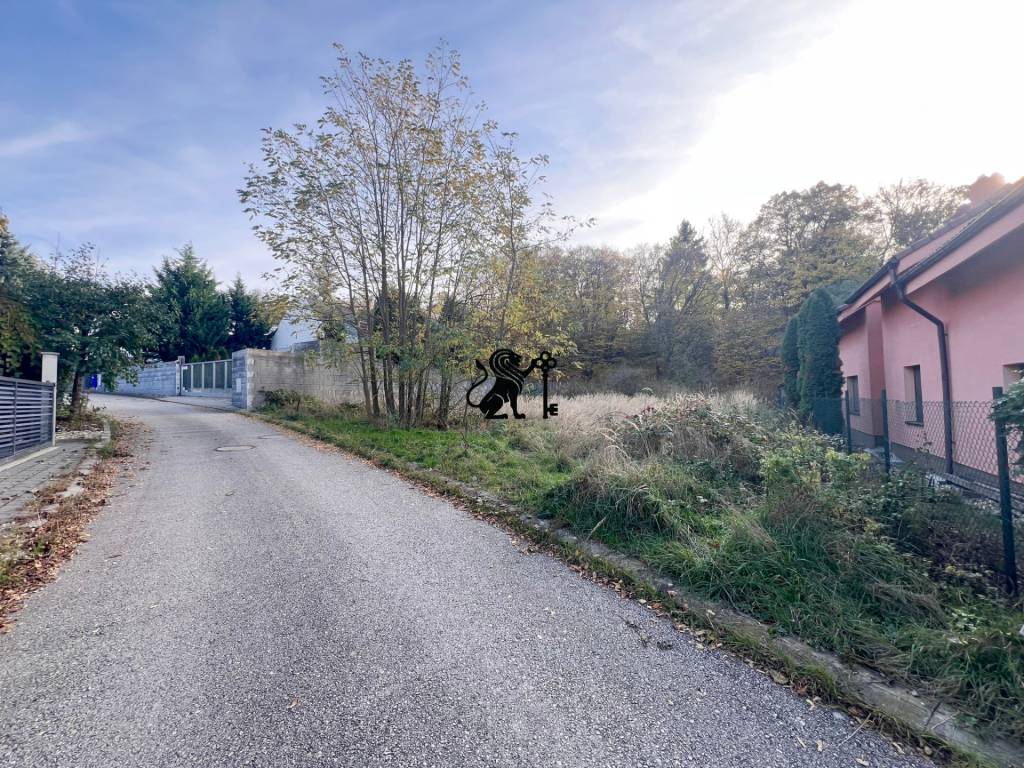 Na predaj rovinatý pozemok, Na Tálkoch - Marianka