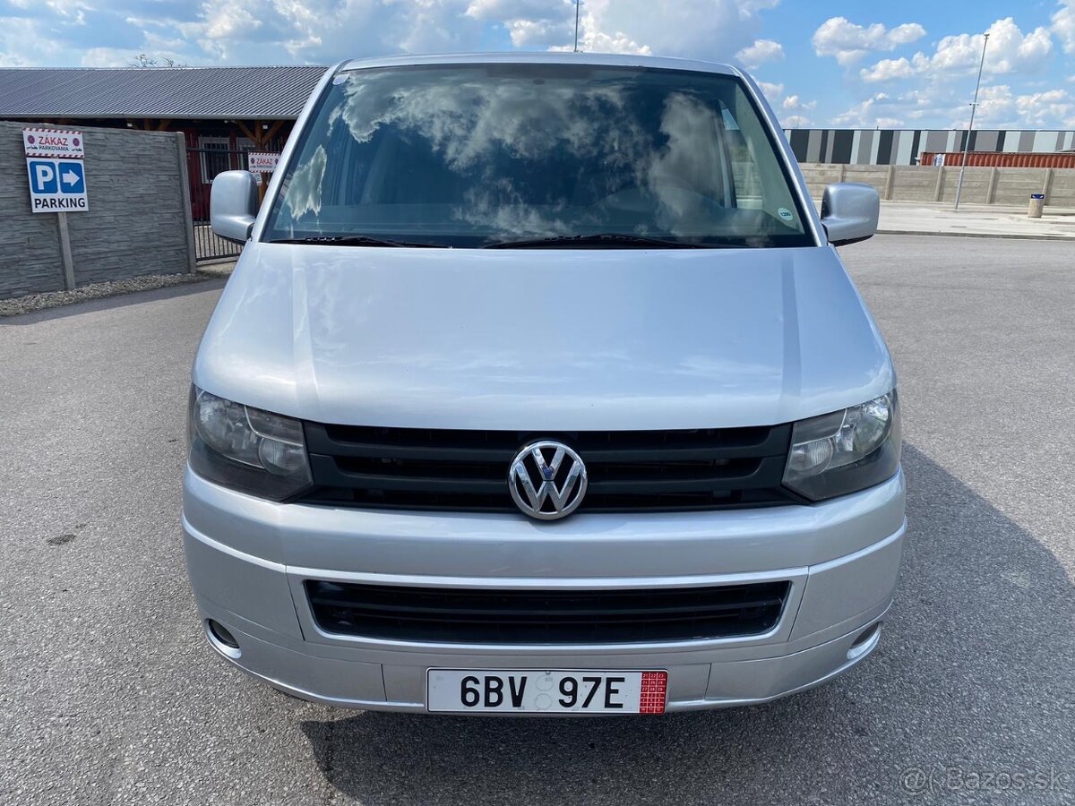 Volkswagen Caravelle long