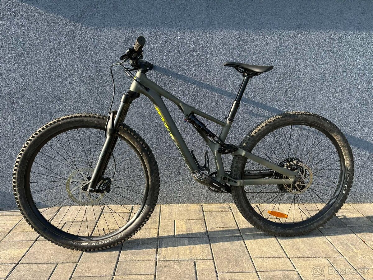 SPECIALIZED STUMPJUMPER