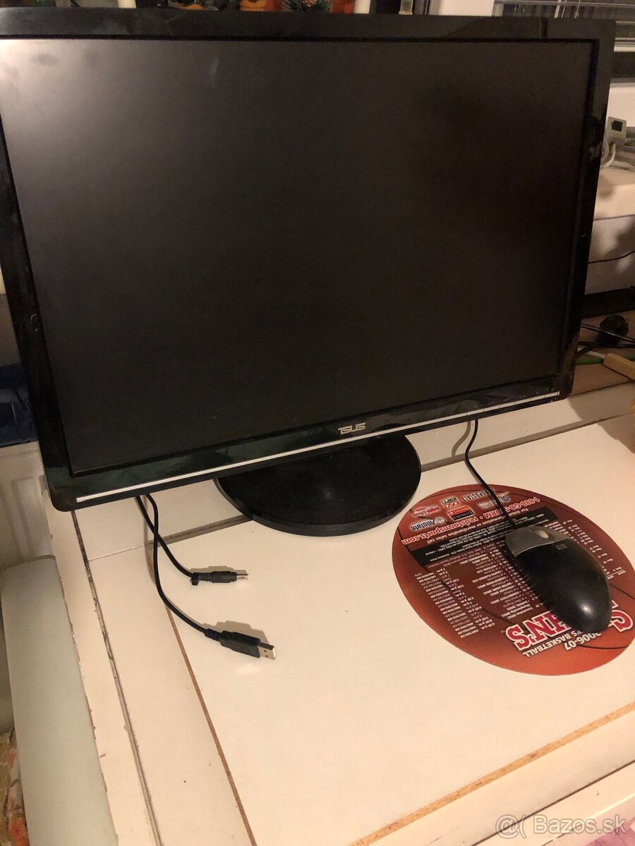 Predám funkčný 19".monitor ASUS, model VW221, 50cm x 34 cm