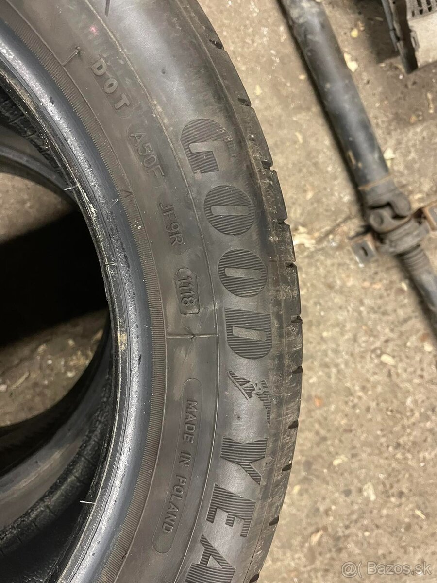 8. 205/55 R16 GoodYear -letne