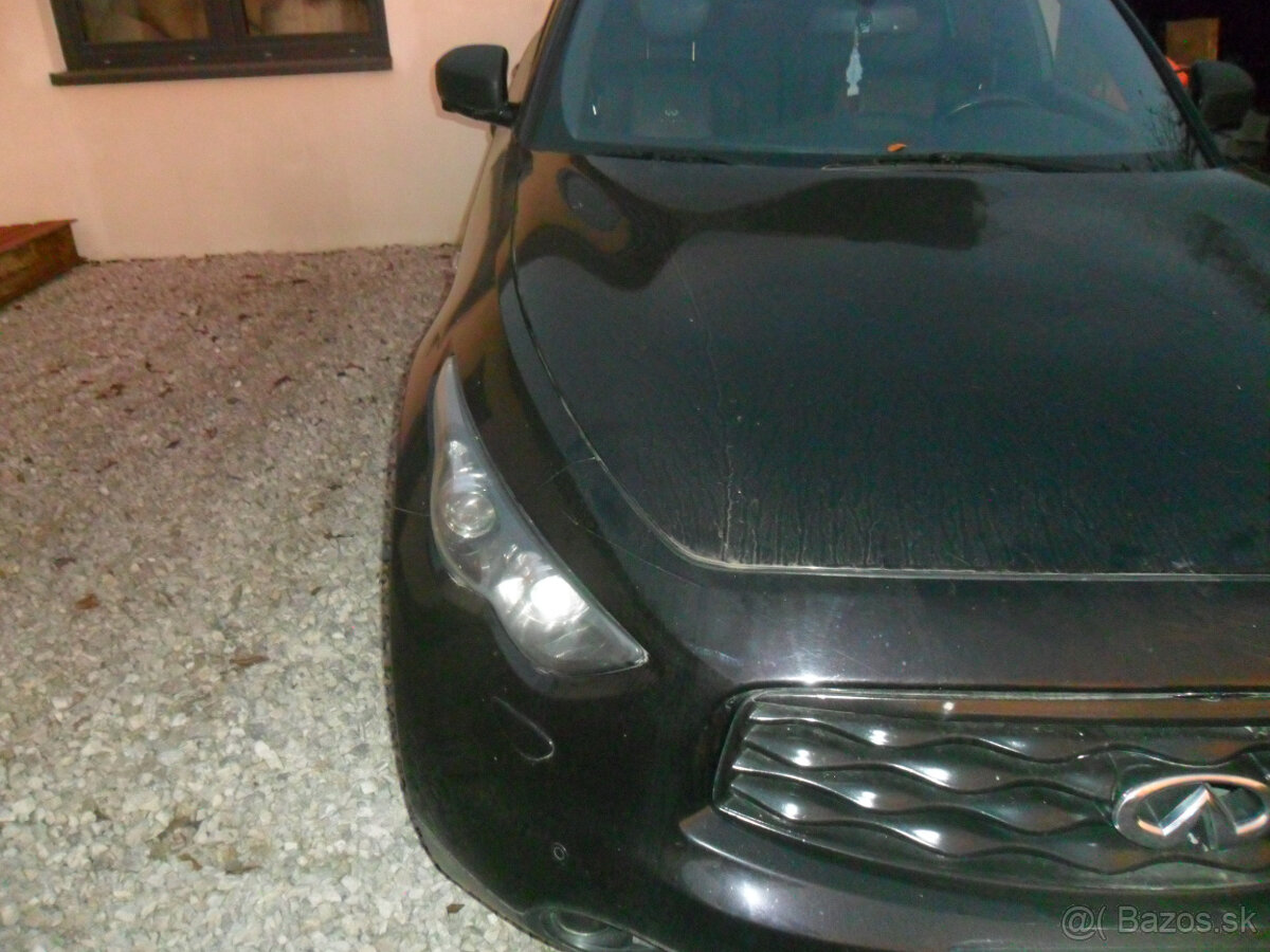 Rozpredam na diely Infiniti FX rok 2012.