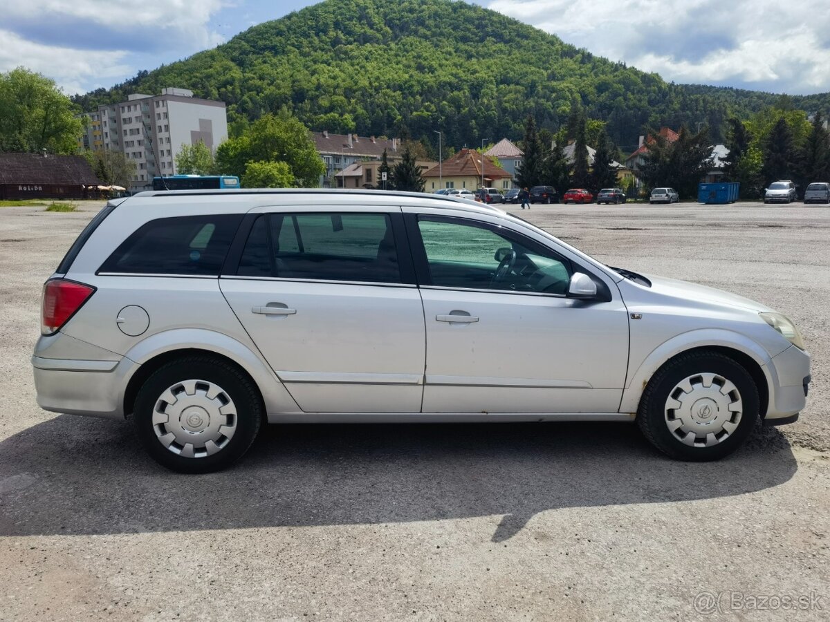 Opel Astra ST (Sports Tourer (Combi))