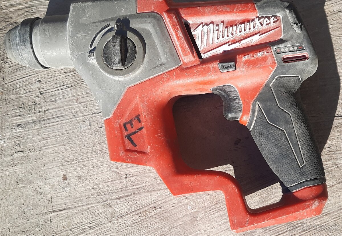 Milwaukee M12