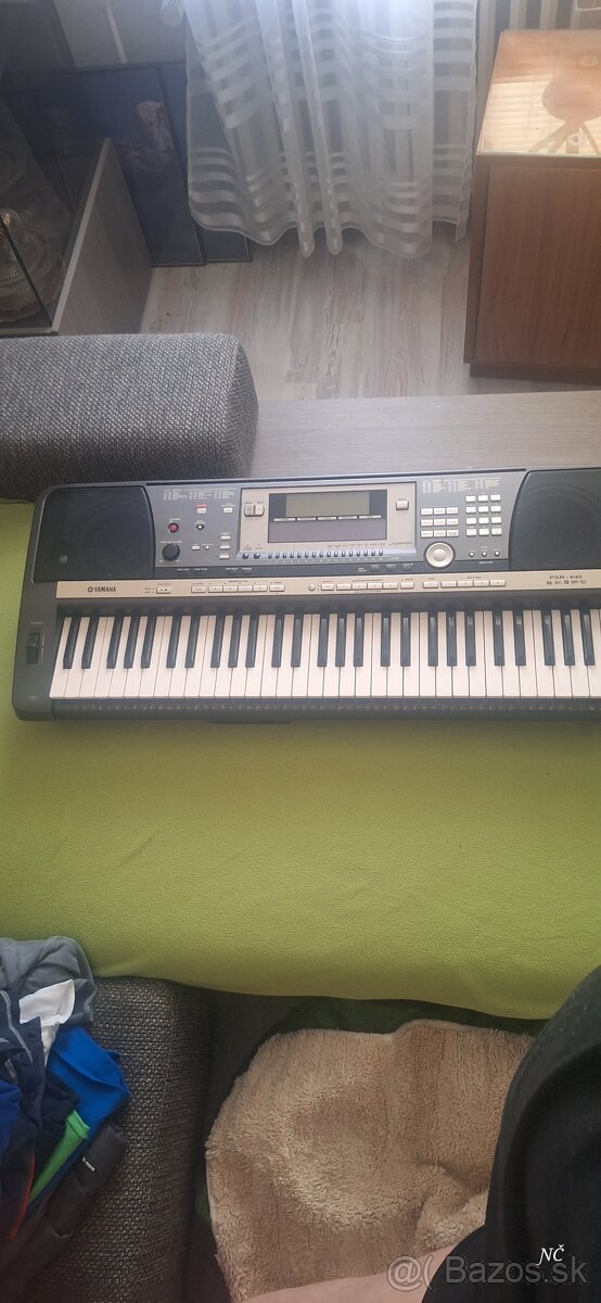 YAMAHA PSR 640