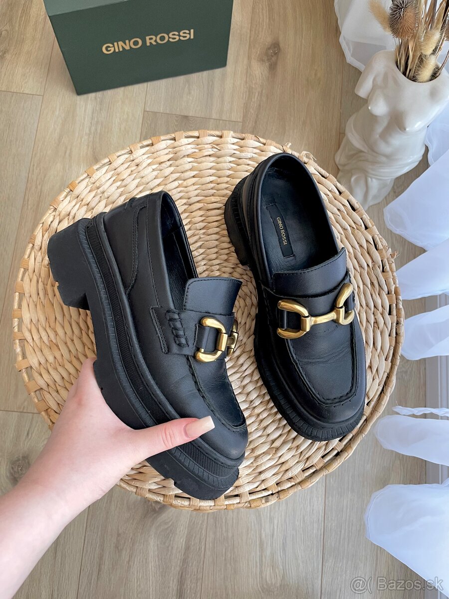 Dámske Gino Rossi loafersy