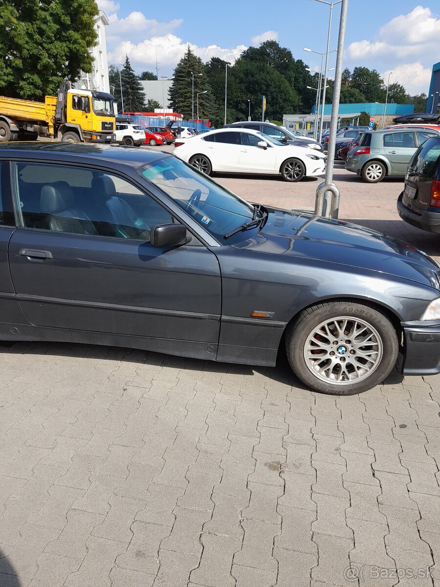 Bmw e36 coupe 325i