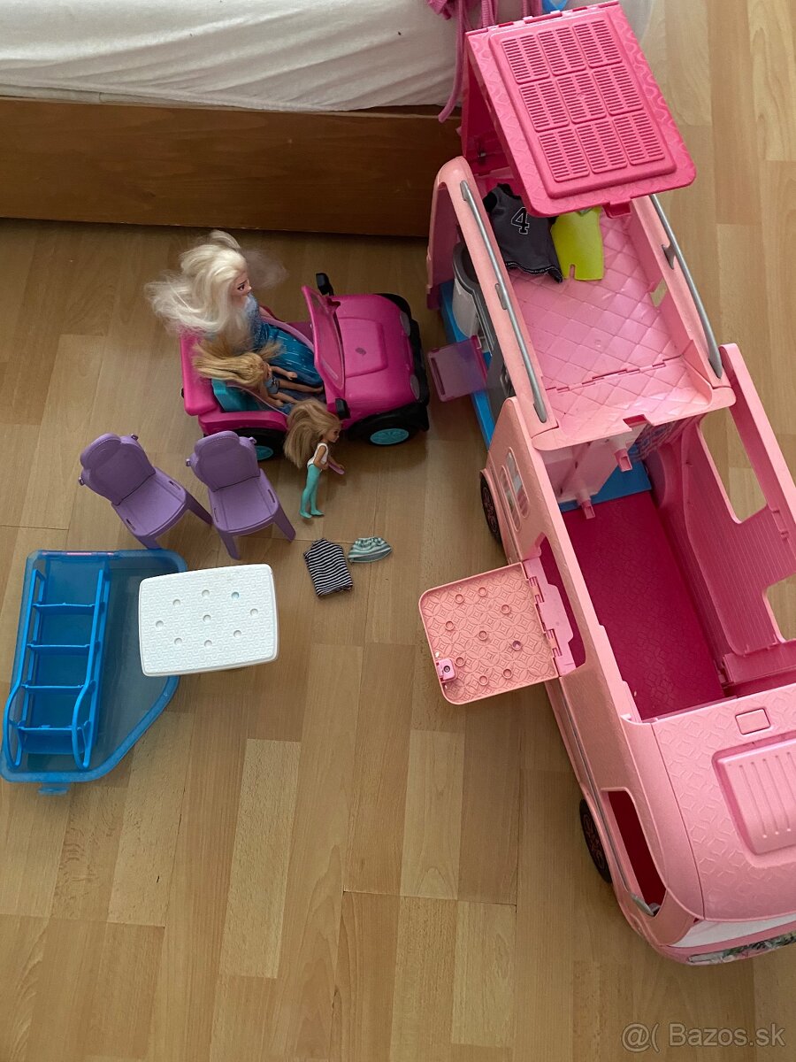 Barbie karavan