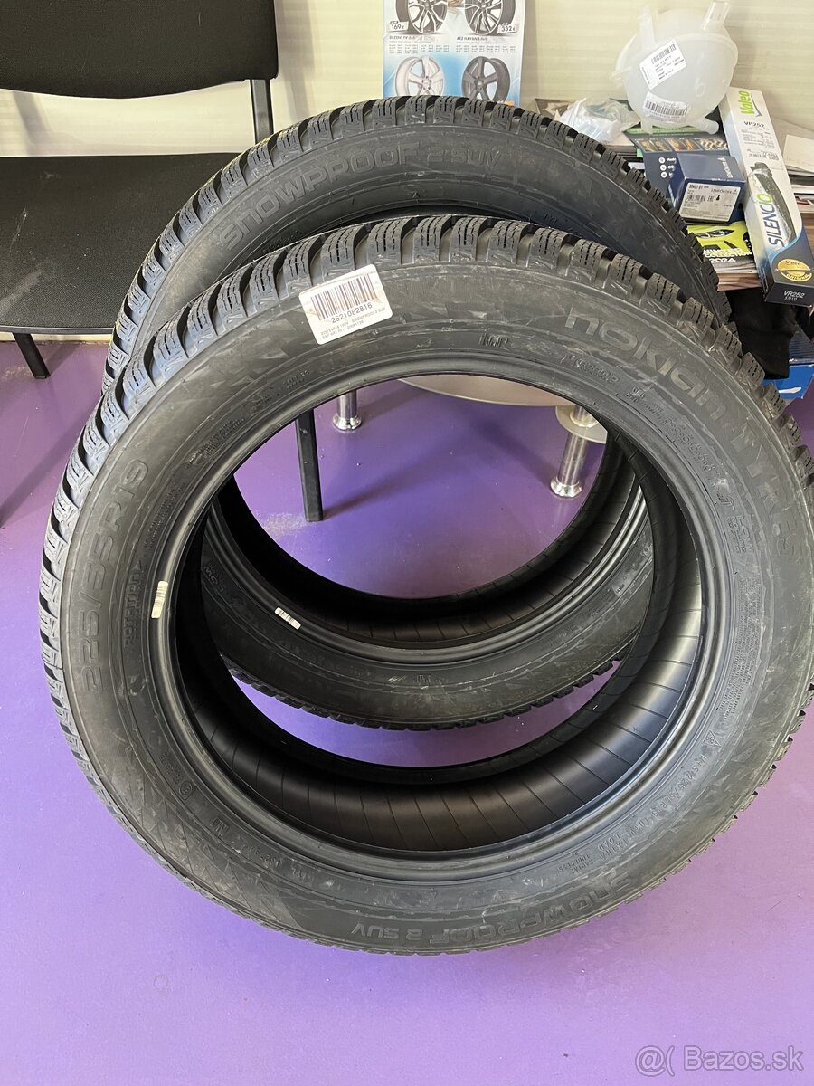 225/55r19