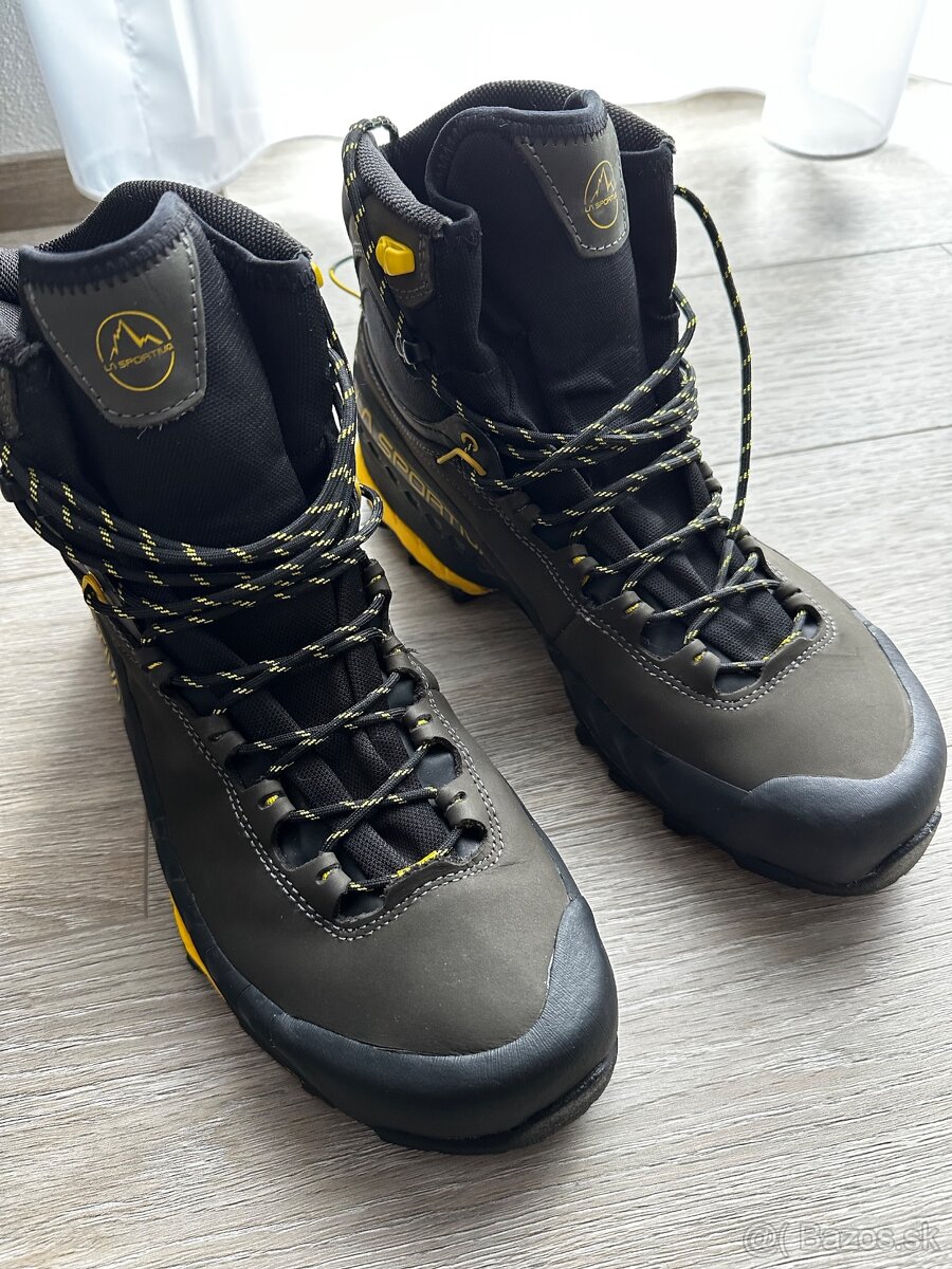 Predám turistické topánky LaSportiva TX5 GTX 46 EU