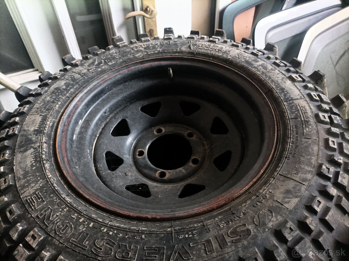 Offroad pneu 33x9,5 R16