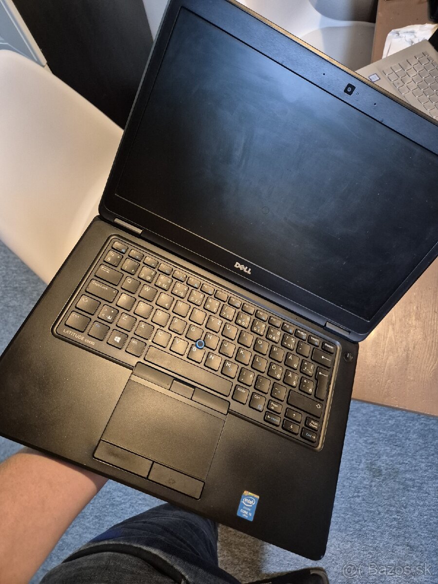 Predám Dell Latitude 5450 - 14' - i5 - 256GB - 8Gb Ram