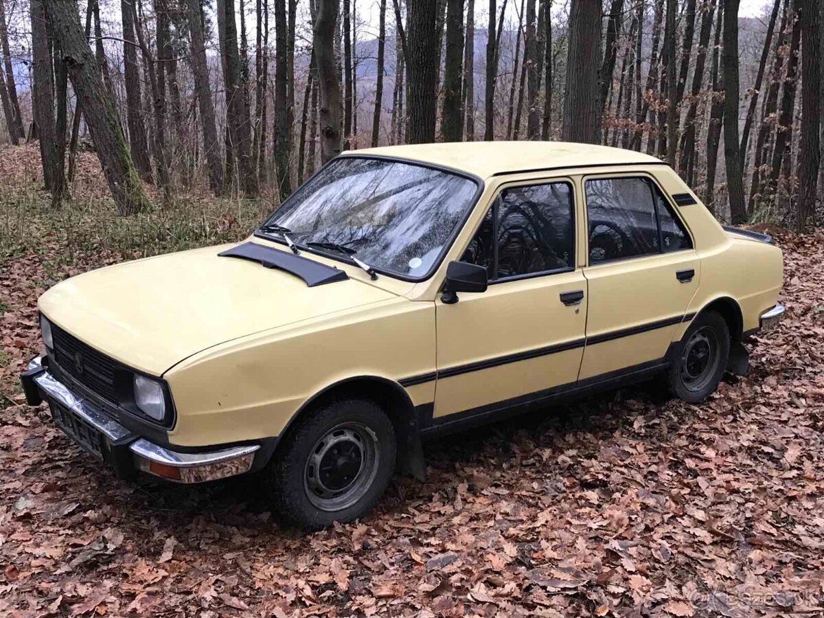 Škoda 120L "užovka"