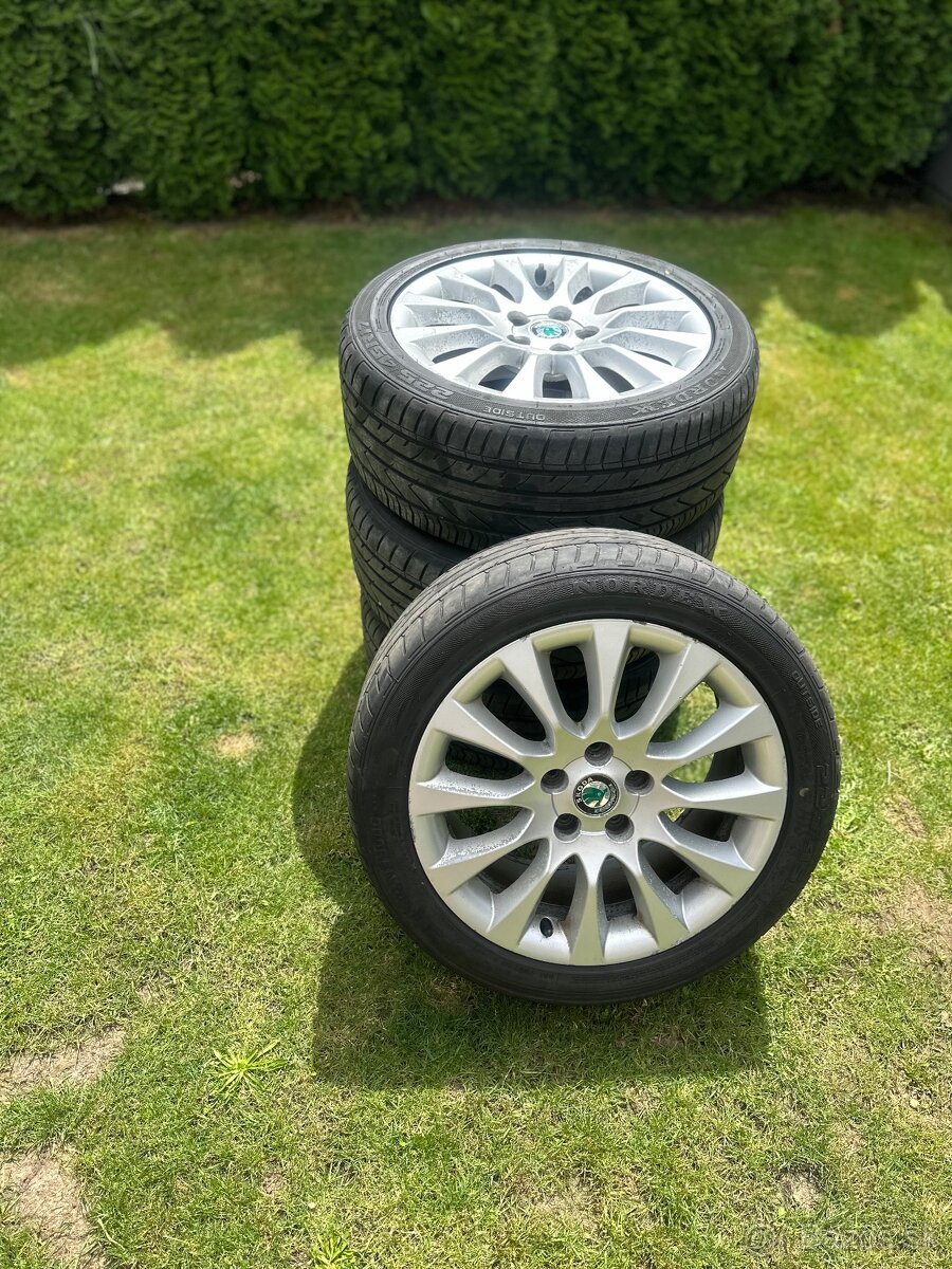 5x112 r17 , 225/45 r17 REZERVOVANÉ