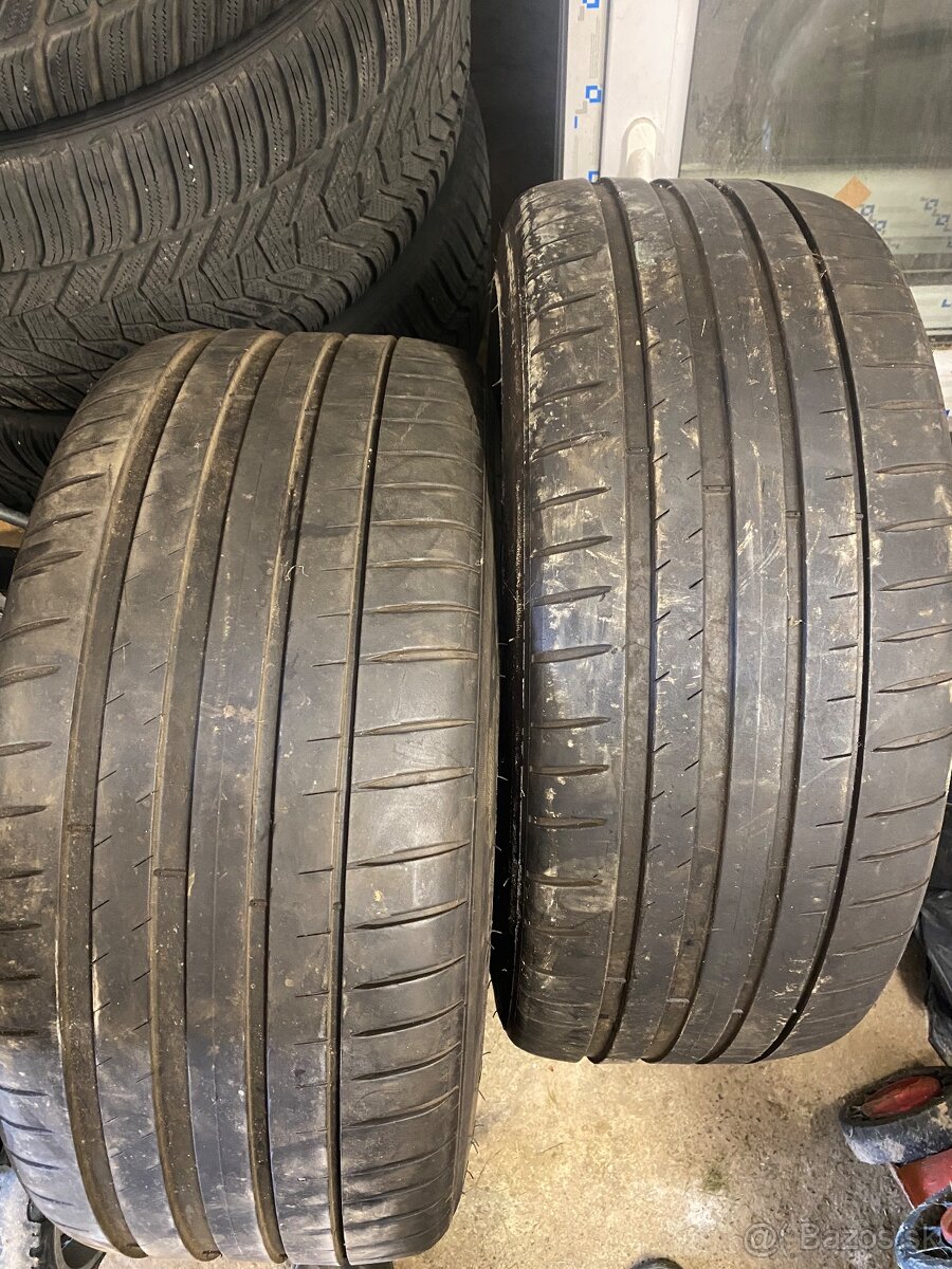 Michelin 255/40 R19 a 235/45 R19