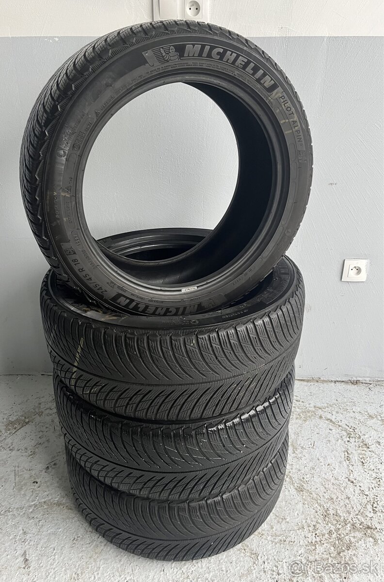 245/45 R18 Zimne Michelin. Top stav