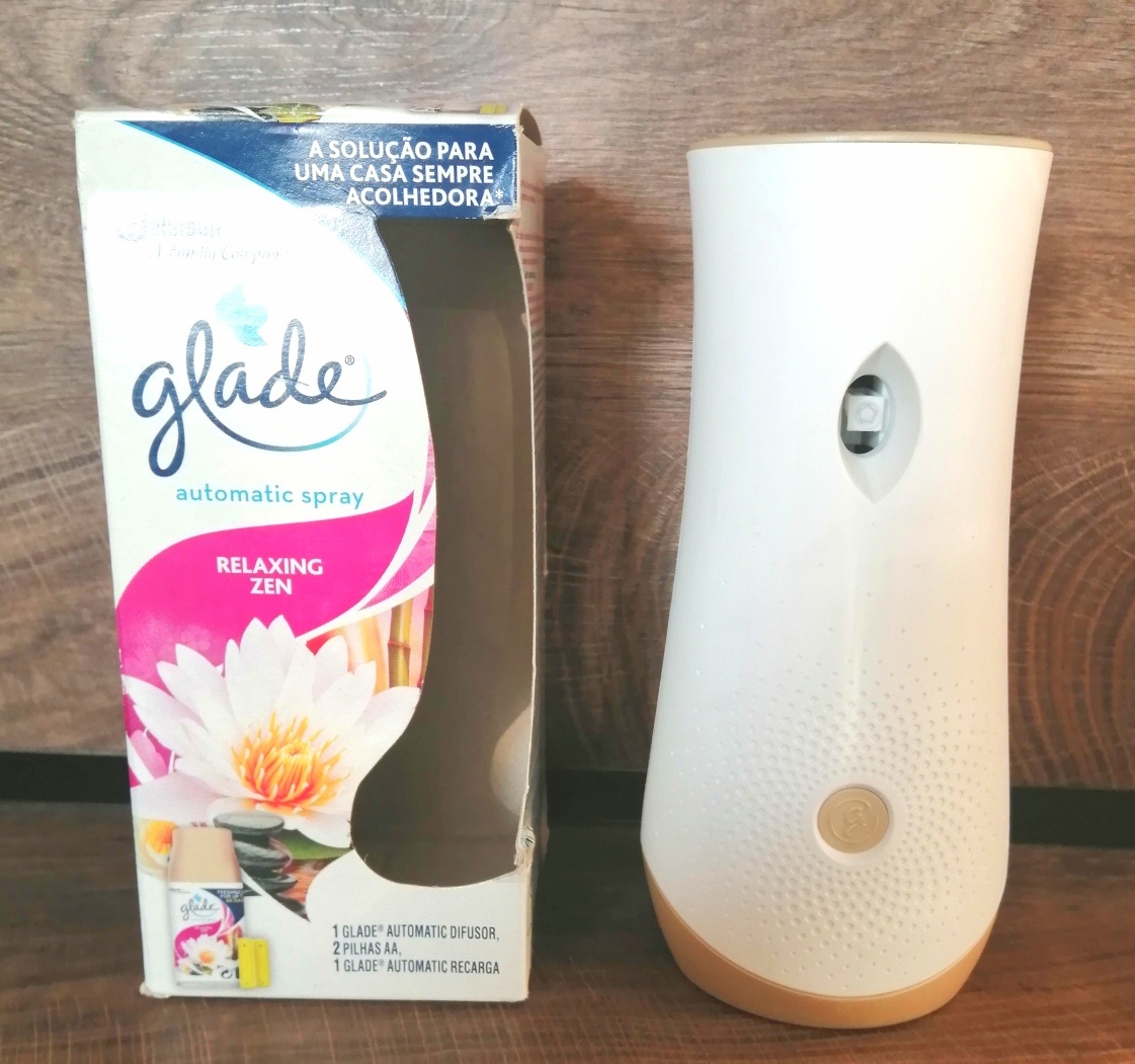 Glade automatic spray