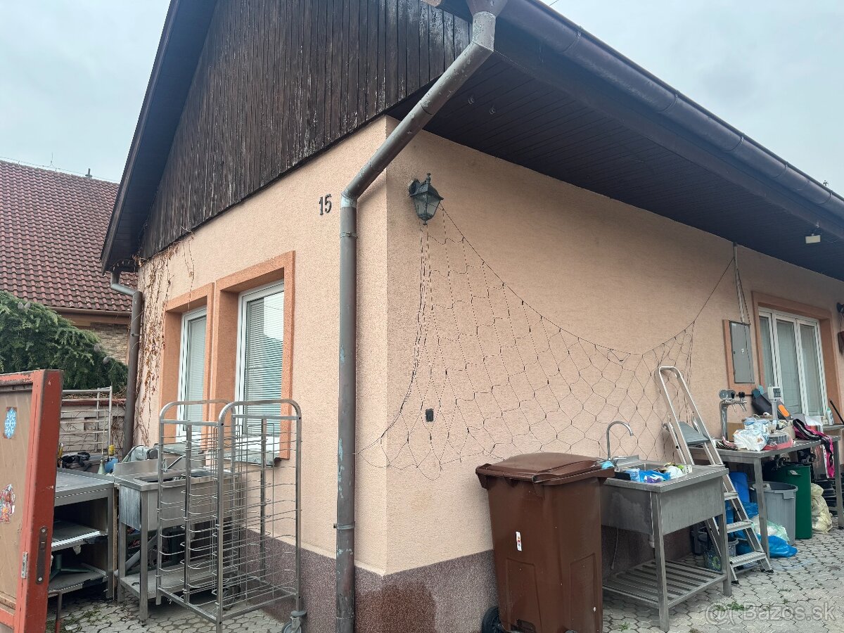 Predaj rodinného domu - Nákovná, BA II, pozemok 260 m2