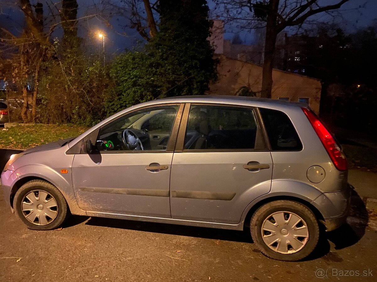 Predám ford fiesta 1.25, benzín