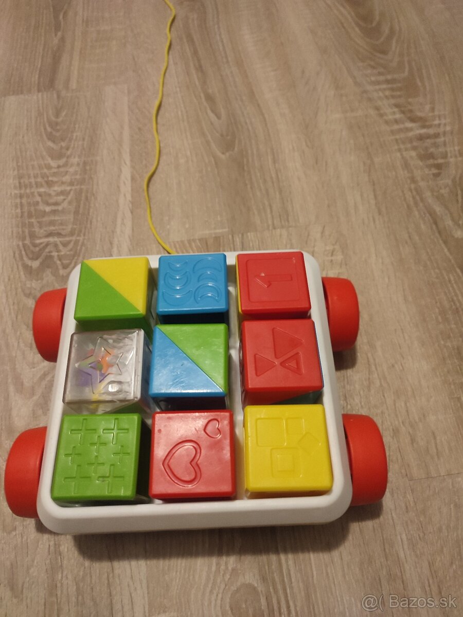 Fisher Price Vozík s kockami