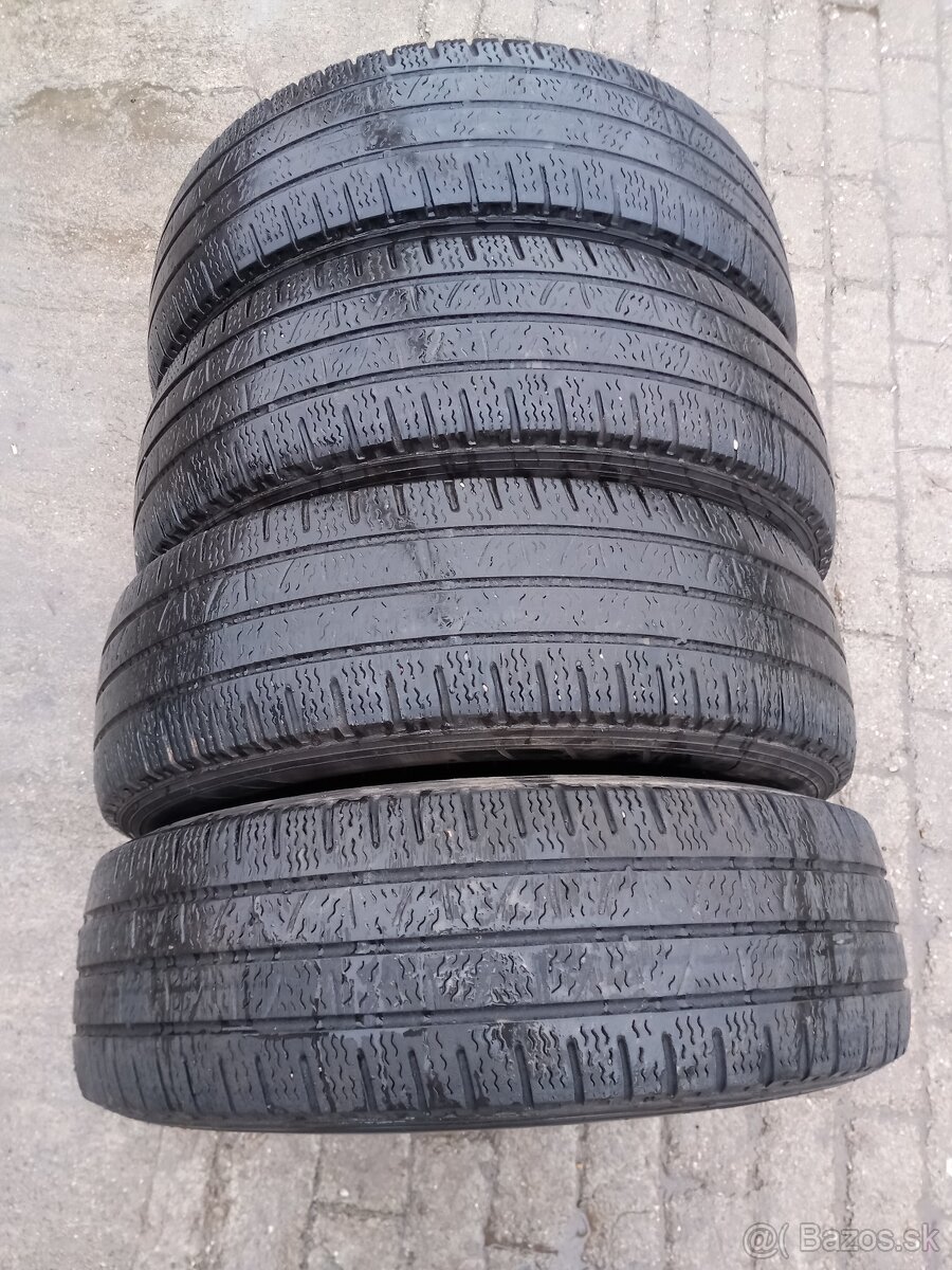 Zimne pneumatiky 215/75R16C