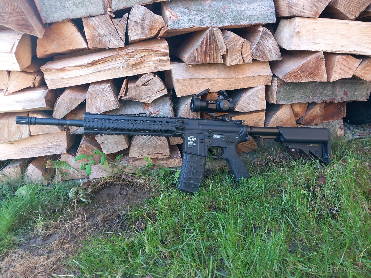 Útočná puška Airsoft na predaj - G&G CM16 R8