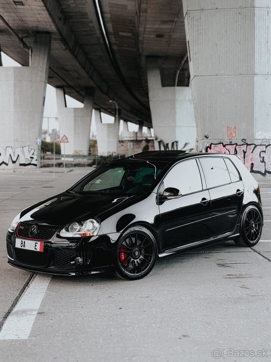 Volkswagen Golf 5 GTI Edition 30