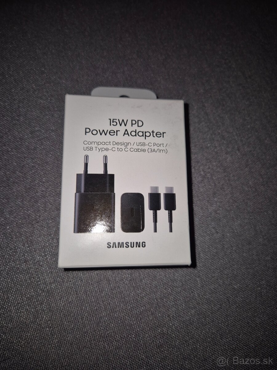 Podpora rýchlonabíjania 15W Nabíjací adaptér s USB-C portom