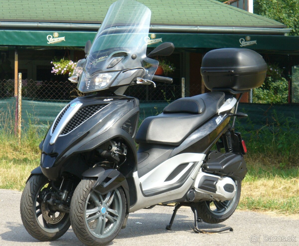 PIAGGIO MP3 300 YOURBAN  ,,B" vodičák