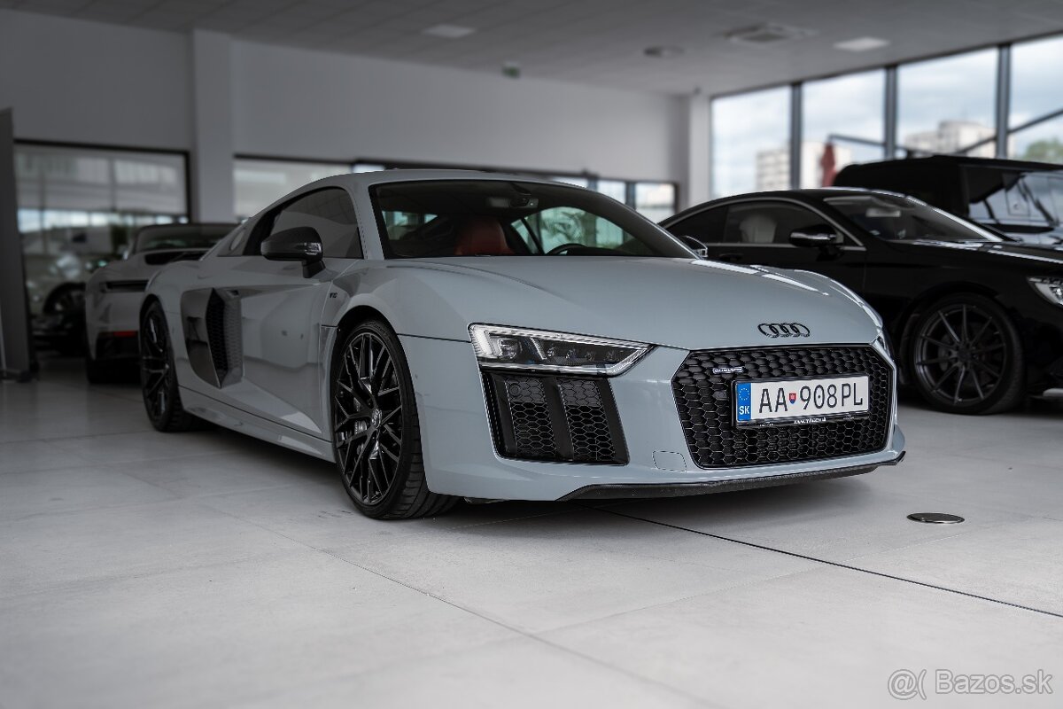 R8 Coupé 5.2 FSI V10 plus quattro S tronic