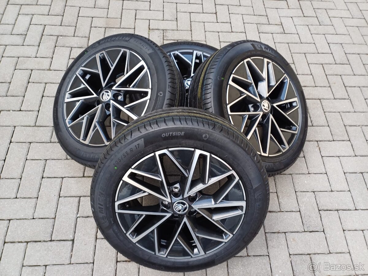 Disky Pulsar s letnym obutim 205/55 R17 letne