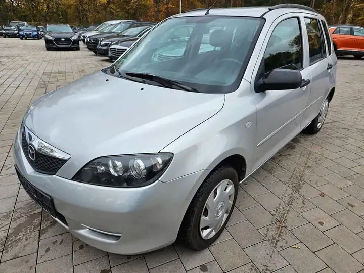 Mazda2 typ DY rok 2006 1.3i strieborná metalíza