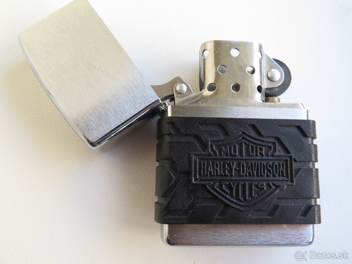 Zippo zapaľovač  Harley Davidsom zippo hd 4189 oil filter