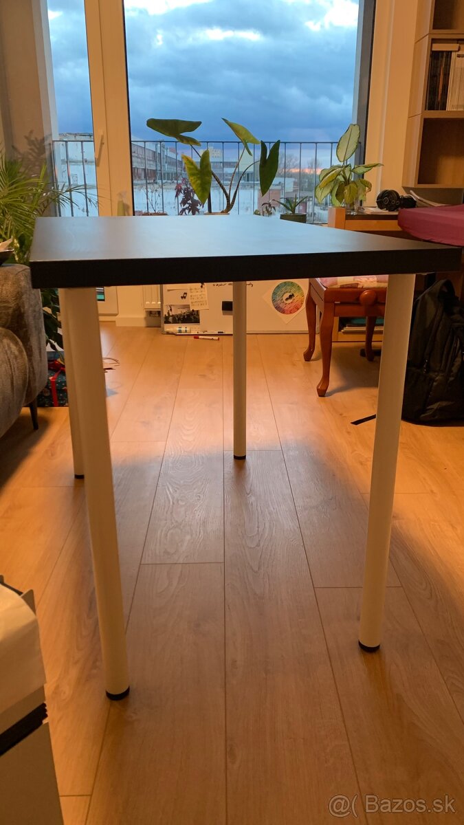 Cierny stol IKEA 100x60 Linnmon